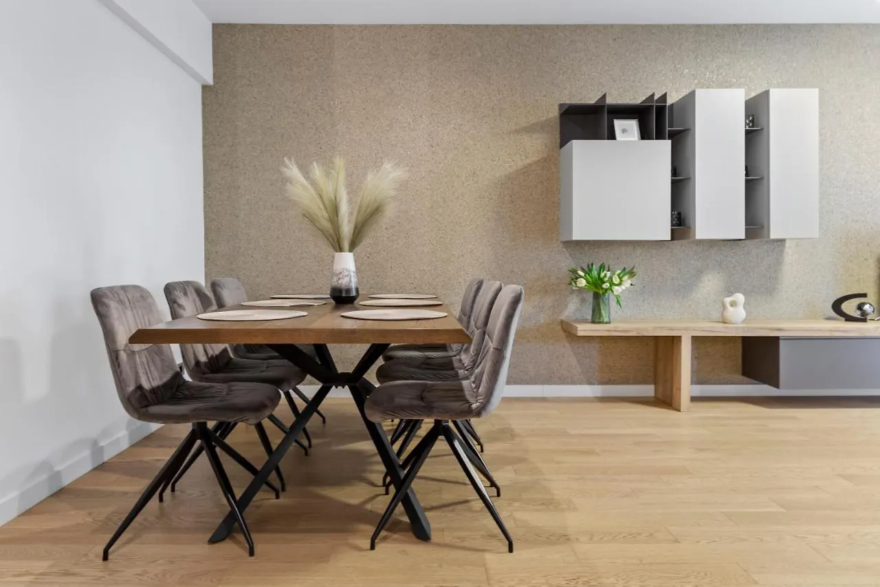 Aviation Tower Luxury Apartments Bükreş Romanya